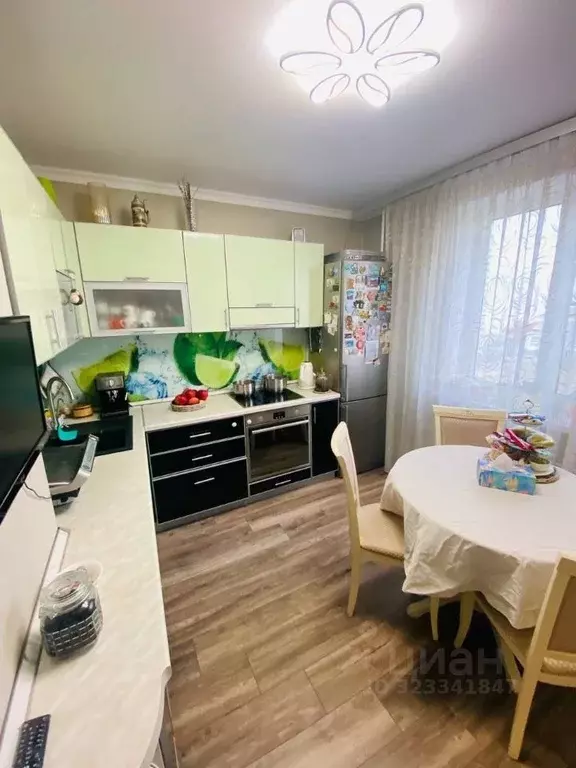 3-к кв. Курская область, Курск просп. Вячеслава Клыкова, 59 (76.9 м) - Фото 1