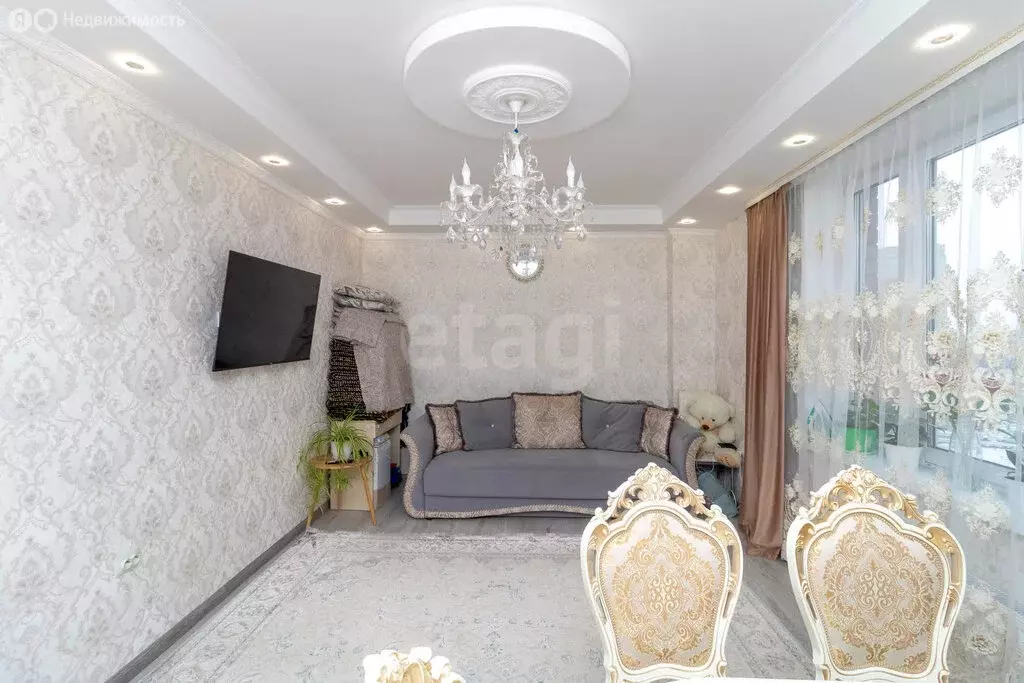 2-комнатная квартира: Тюмень, Заречный проезд, 39Ак2 (65.8 м) - Фото 1