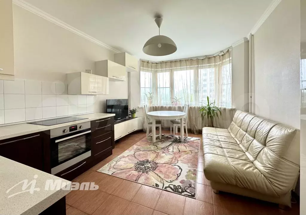 2-к. квартира, 60 м, 3/25 эт. - Фото 1