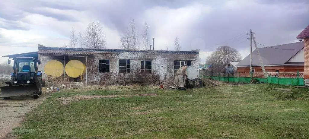 Здание свободного назначения 220.6 м,земля 4600 м - Фото 0