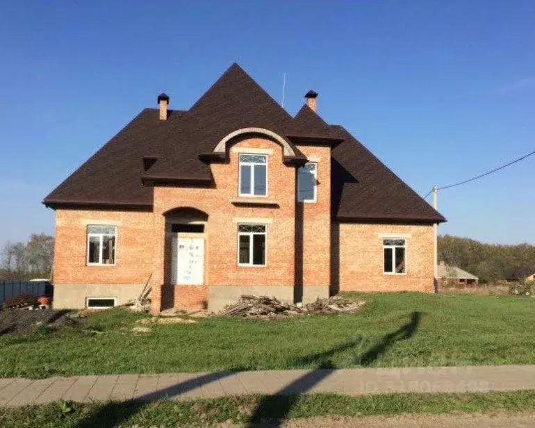 Дом в Белгородская область, Белгородский район, Тавровское с/пос, с. ... - Фото 0