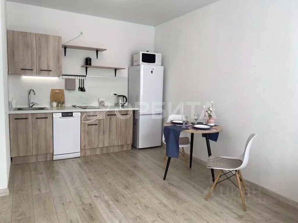 1-к кв. Тюменская область, Тюмень ул. Тимофея Чаркова, 87 (40.0 м) - Фото 2