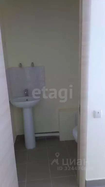 Помещение свободного назначения в Крым, Симферополь ул. Ленина (37 м) - Фото 2