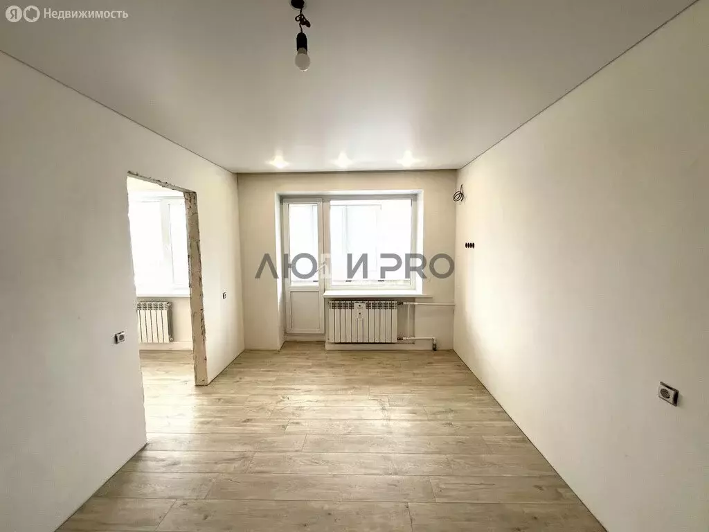 2-комнатная квартира: Саратов, Тракторная улица, 43 (43 м) - Фото 1