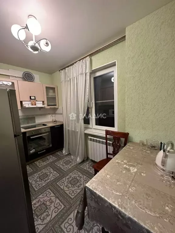 2-к кв. Волгоградская область, Волгоград ул. 8-й Воздушной Армии, 44 ... - Фото 2