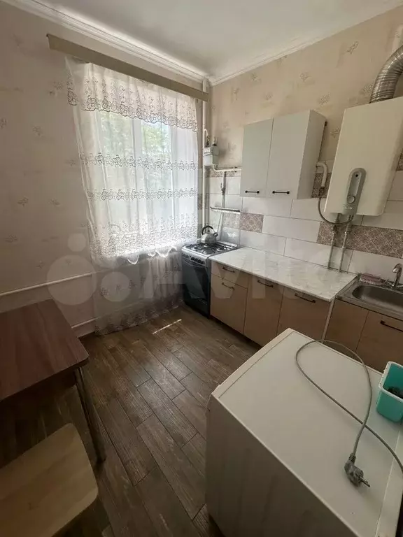 1-к. квартира, 32 м, 2/4 эт. - Фото 0