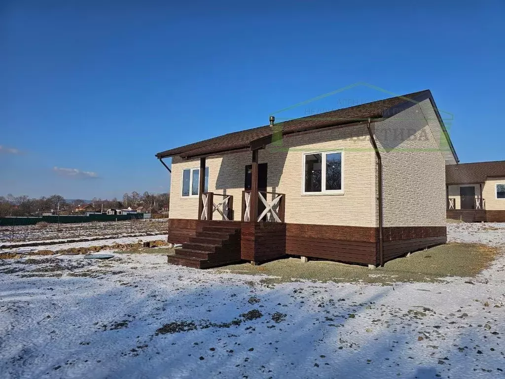 Дом в Приморский край, Артемовский городской округ, с. Суражевка ул. ... - Фото 2