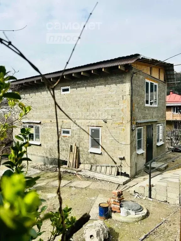 Дом в Краснодарский край, Туапсе Ялтинская ул., 12 (112 м) - Фото 0
