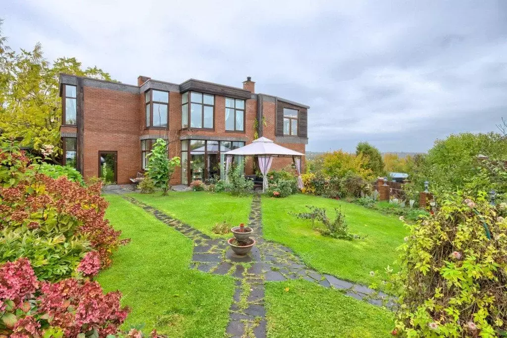 Дом в Ленинградская область, Всеволожский район, Бугровское городское ... - Фото 1