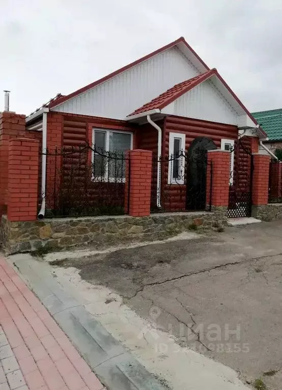 Дом в Воронежская область, Богучар ул. Брагонина, 13 (80 м) - Фото 0