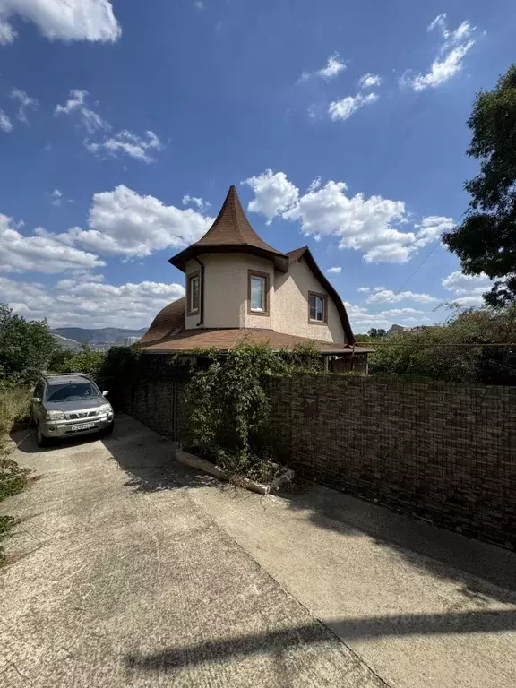 Дом в Краснодарский край, Новороссийск пер. 1-й Кутузовский, 7 (237 м) - Фото 2