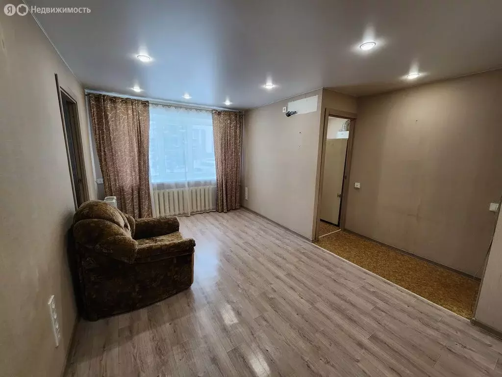 2-комнатная квартира: Великие Луки, набережная Александра Матросова, ... - Фото 1