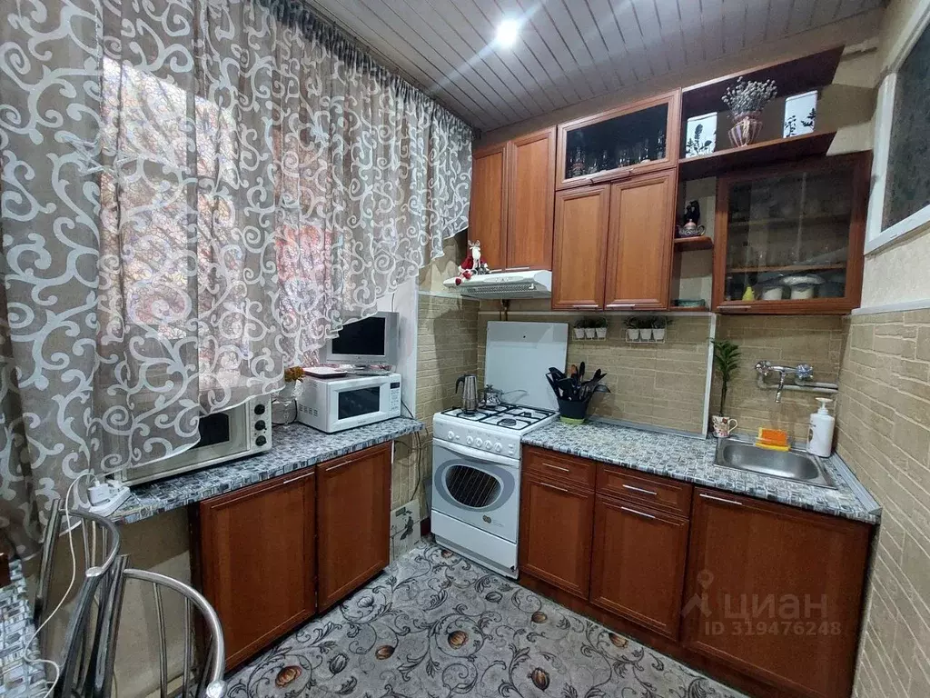 2-к кв. Волгоградская область, Волгоград ул. Гагарина, 7 (51.3 м) - Фото 0