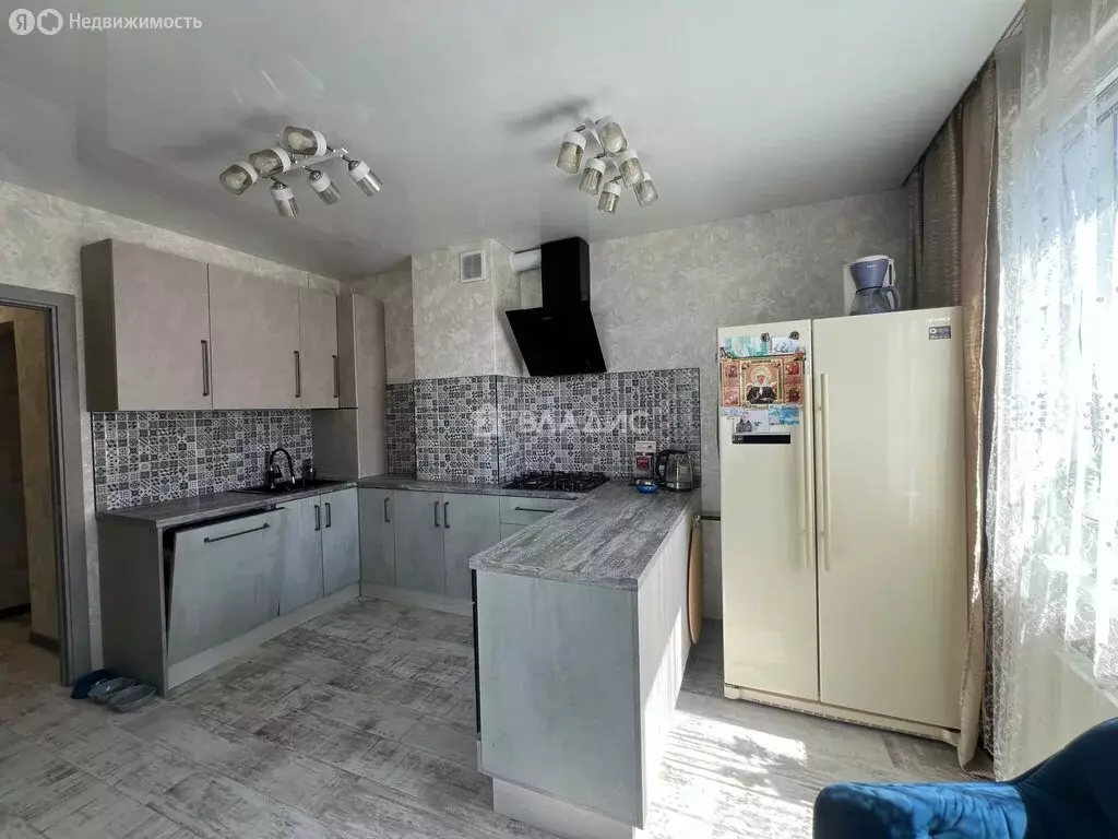 2-комнатная квартира: Калининград, улица Герцена, 36 (60 м) - Фото 0
