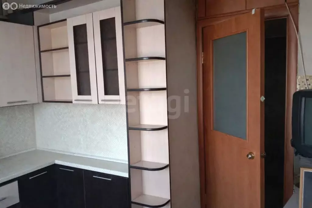 3-комнатная квартира: Ликино-Дулёво, Почтовая улица, 12 (63.7 м) - Фото 2