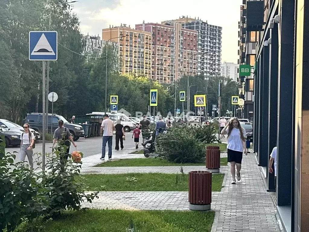 Помещение свободного назначения в Москва ул. Юлиана Семенова, 8к1 (156 ... - Фото 2
