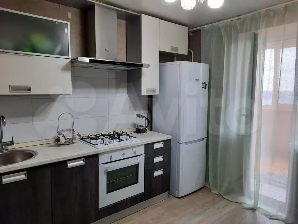 2-к. квартира, 65 м, 9/10 эт. - Фото 1