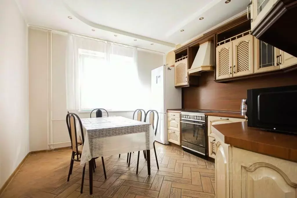 3-к кв. Московская область, Наро-Фоминск пер. Пионерский, 2 (79.0 м) - Фото 1