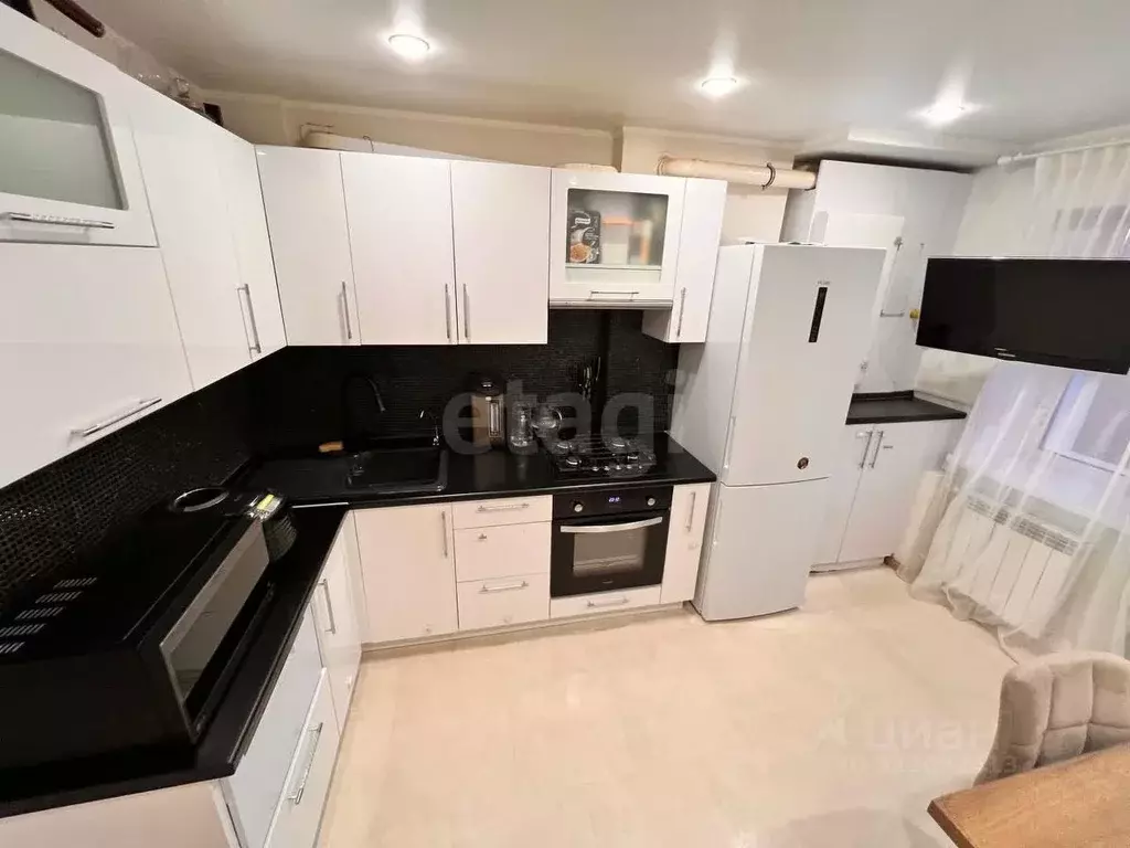 1-к кв. Самарская область, Тольятти Спортивная ул., 61 (46.0 м) - Фото 1