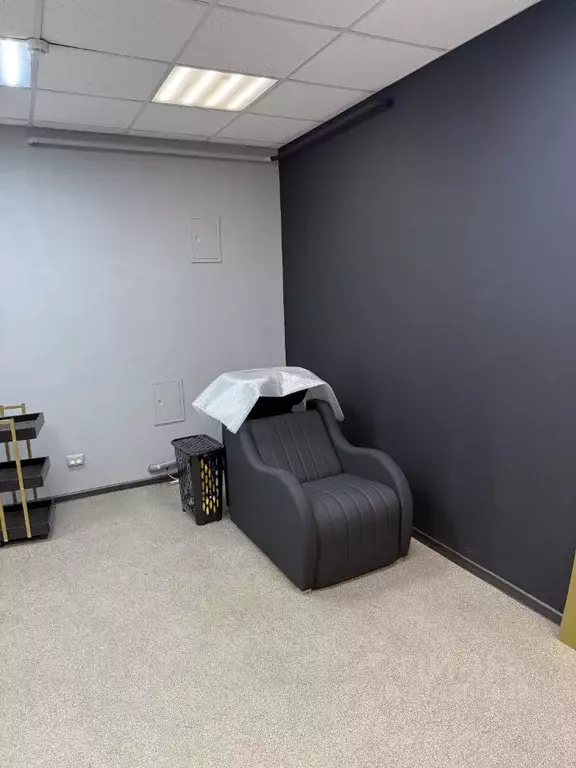 Помещение свободного назначения в Ленинградская область, Кингисепп ... - Фото 1