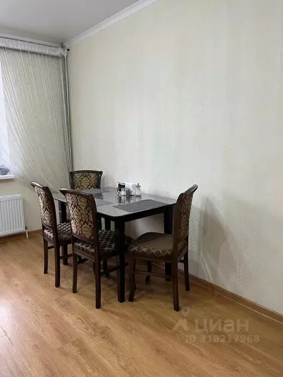 2-к кв. Ставропольский край, Минеральные Воды ул. Новоселов, 3 (60.0 ... - Фото 0