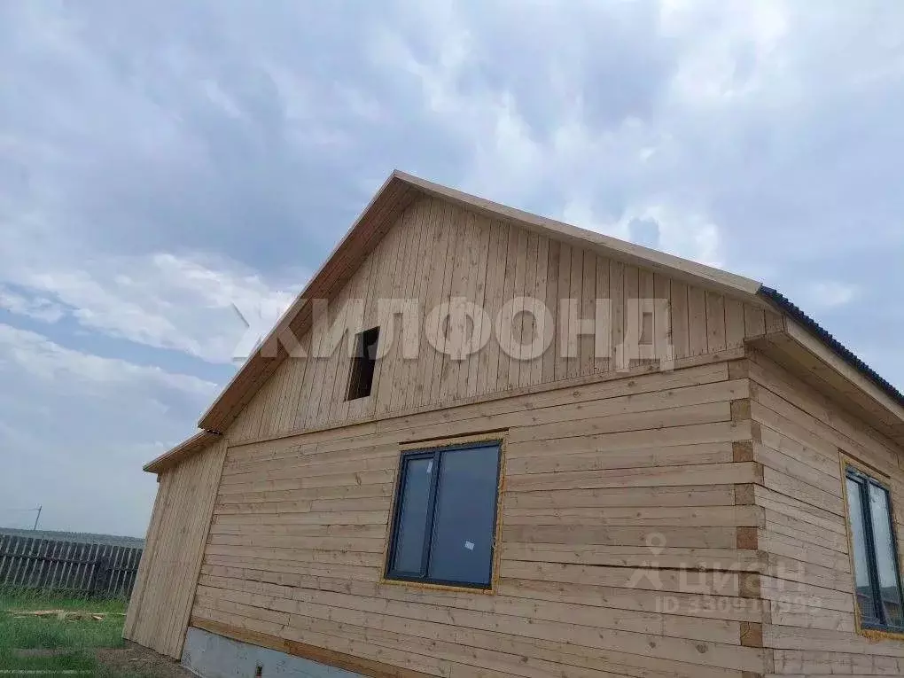 Дом в Хакасия, Алтайский район, с. Белый Яр ул. Некрасова (90 м) - Фото 1