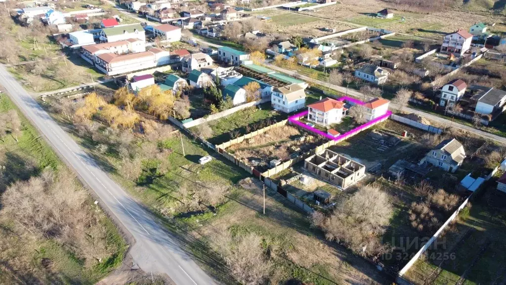 Дом в Крым, Ленинский район, Белинское с/пос, с. Новоотрадное ул. ... - Фото 2