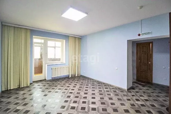 Офис в Ямало-Ненецкий АО, Новый Уренгой Строителей мкр, 3 (105 м) - Фото 1