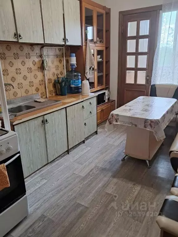 3-к кв. Крым, Симферополь ул. Железнодорожная, 12 (76.0 м) - Фото 1