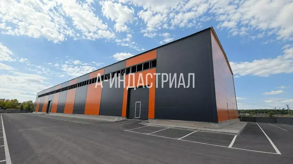 Помещение свободного назначения (1350 м) - Фото 1