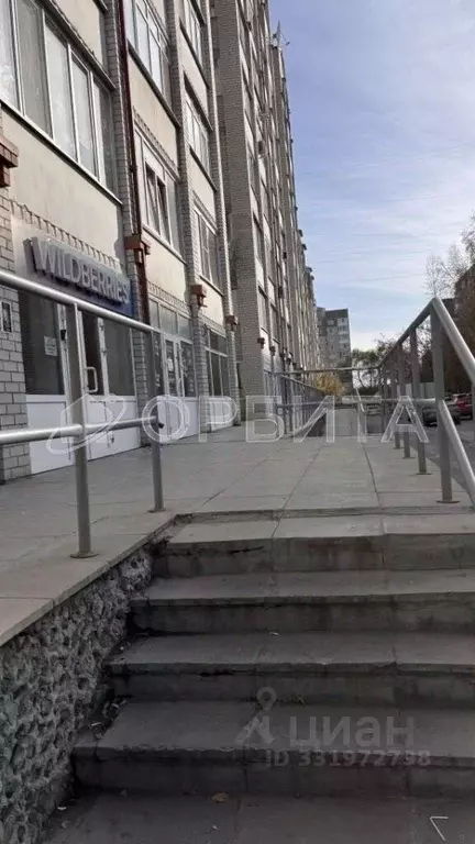 Помещение свободного назначения в Тюменская область, Тюмень ул. 30 лет ... - Фото 2