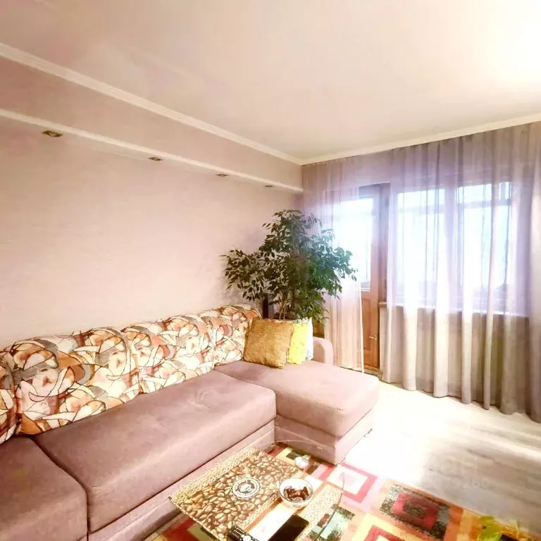 4-к кв. Омская область, Омск ул. Лукашевича, 11В (63.0 м) - Фото 1