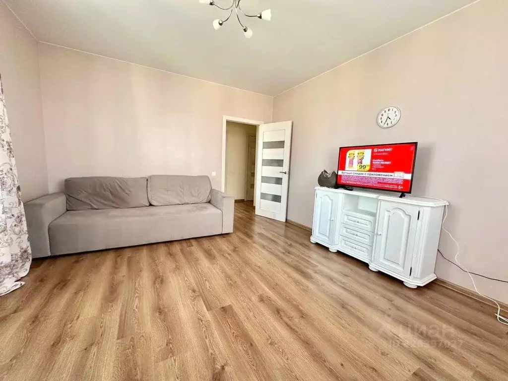 2-к кв. Татарстан, Казань Роторная ул., 27В (65.0 м) - Фото 1