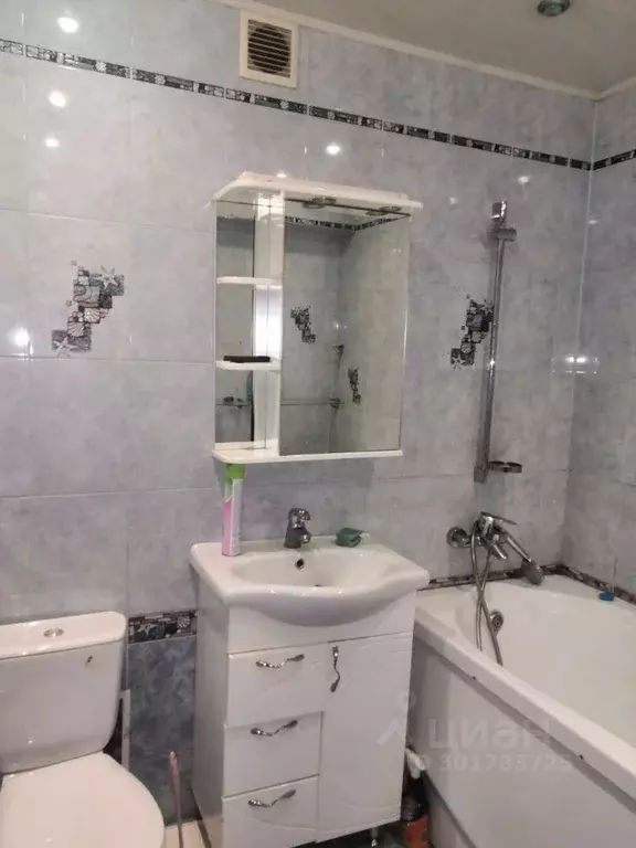 3-к кв. Омская область, Омск просп. Карла Маркса, 44 (58.0 м) - Фото 0