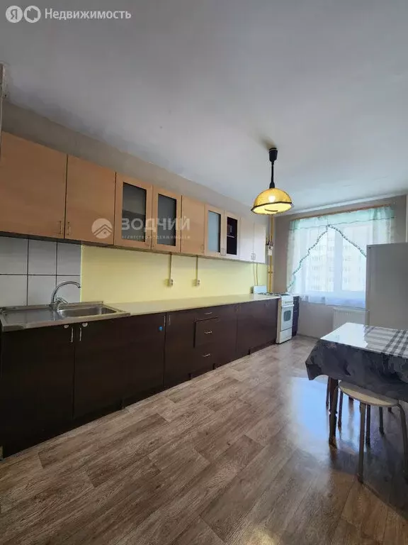 3-комнатная квартира: Чебоксары, проспект Тракторостроителей, 14к2 ... - Фото 1