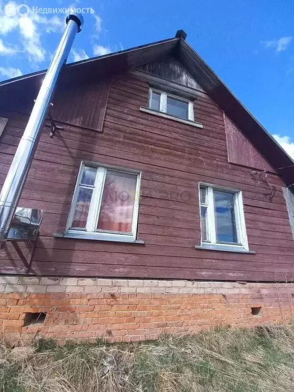 Дом в село Рыжиково, Центральная улица, 11 (100 м) - Фото 1