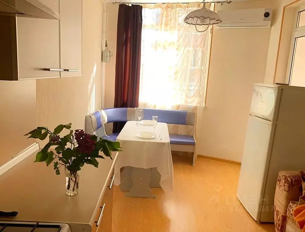 1-к кв. Краснодарский край, Геленджик Курзальная ул., 40А (50.0 м) - Фото 1