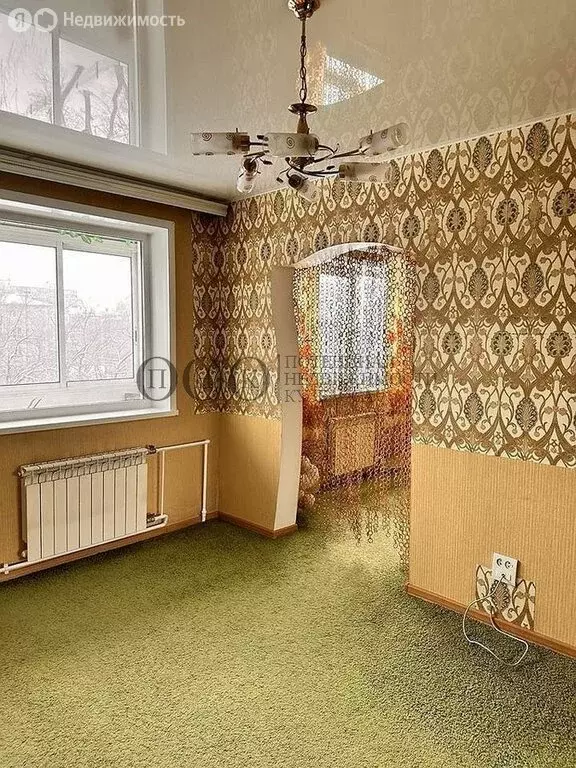 4-комнатная квартира: Кемерово, Пионерский бульвар, 9А (61.4 м) - Фото 1