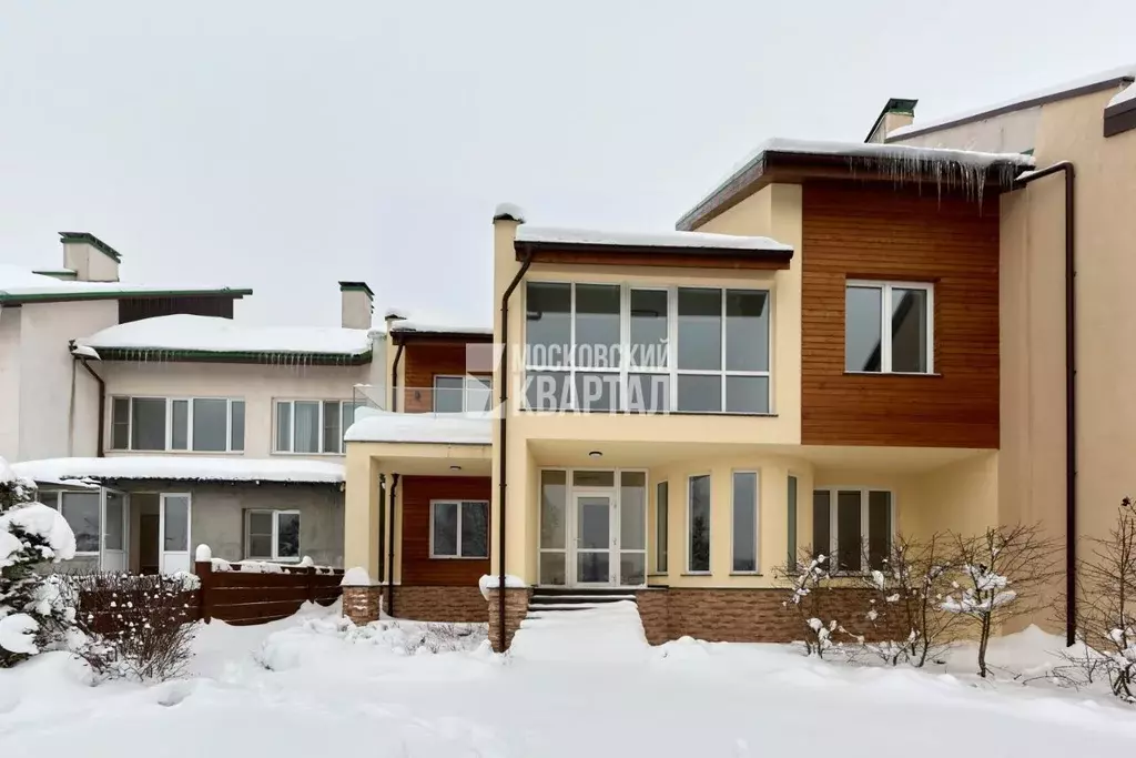 Таунхаус в Московская область, Химки городской округ, д. Голиково, ... - Фото 1