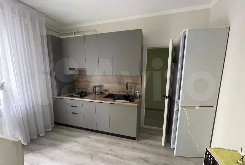 3-к. квартира, 90 м, 2/9 эт. - Фото 1