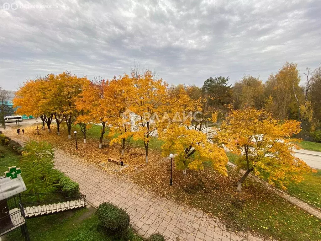 3-комнатная квартира: Товарково, посёлок городского типа Товарково, ... - Фото 0
