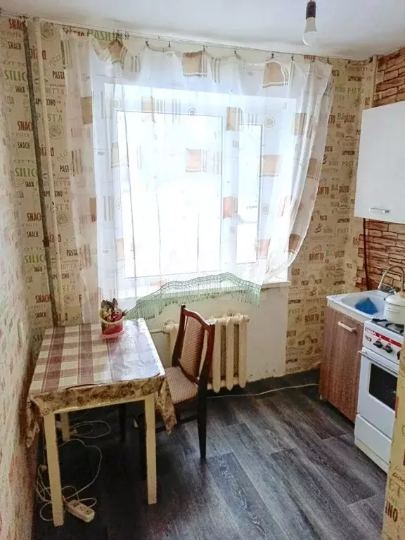 1-к. квартира, 30м, 1/4эт. - Фото 0