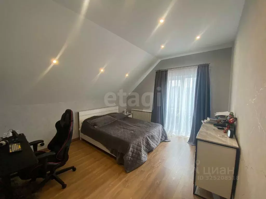 Дом в Адыгея, Майкоп ул. Крылова (226 м) - Фото 1