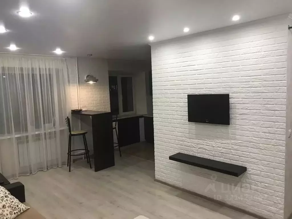 2-к кв. Татарстан, Казань ул. Новаторов, 4 (39.0 м) - Фото 0