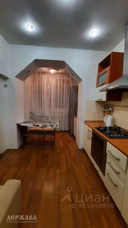 2-к кв. Белгородская область, Старый Оскол Весенний мкр, 15 (44.0 м) - Фото 0