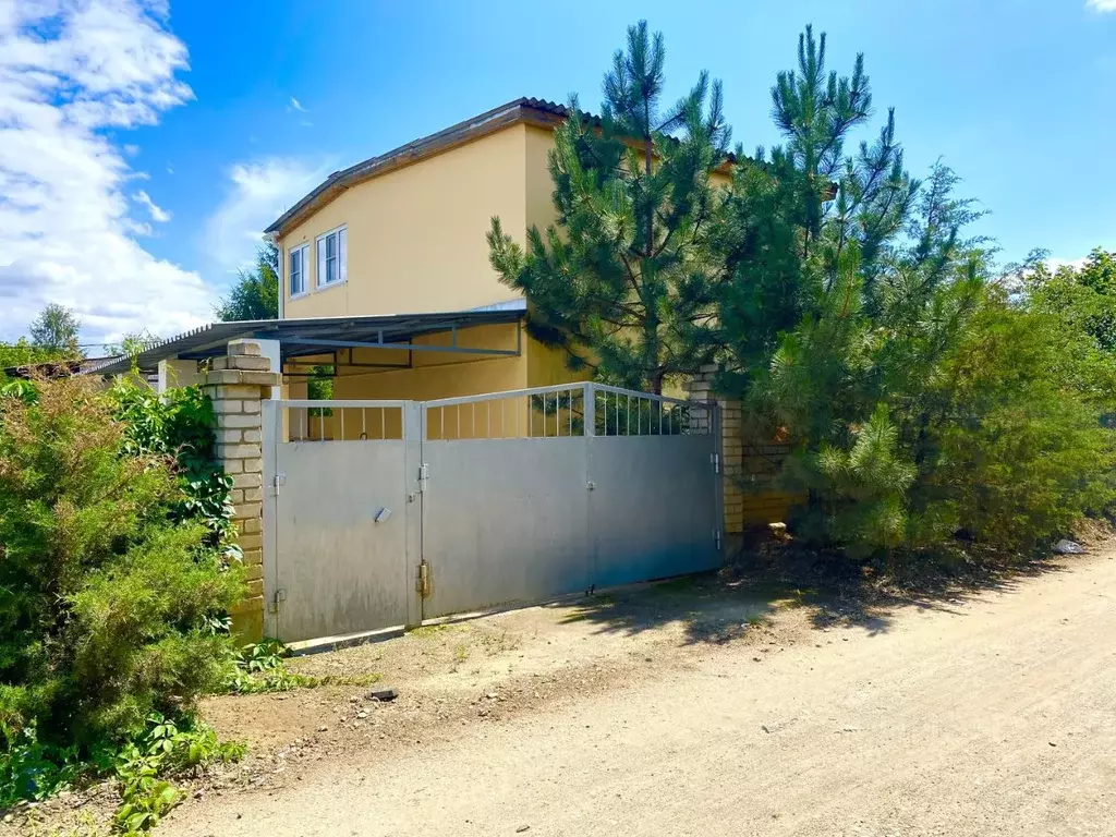 Дом в Волгоградская область, Городищенский район, Ерзовское городское ... - Фото 1