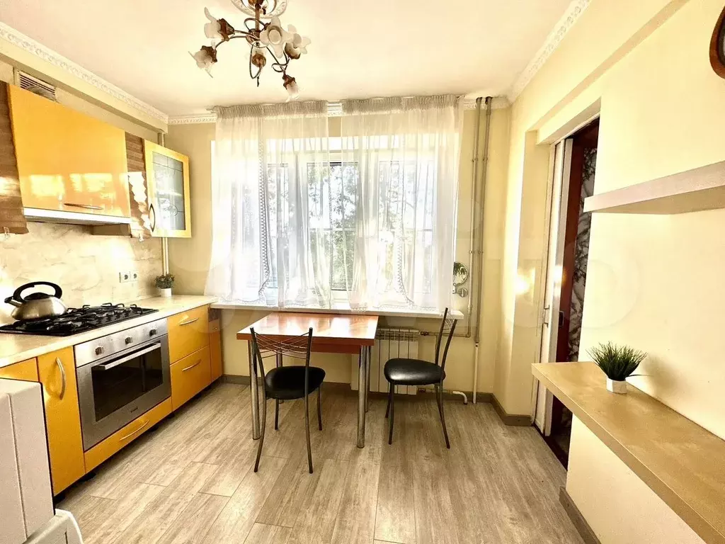 1-к. квартира, 37 м, 4/5 эт. - Фото 1