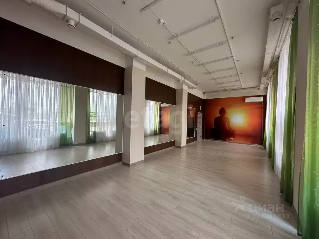 Помещение свободного назначения в Белгородская область, Белгород бул. ... - Фото 1