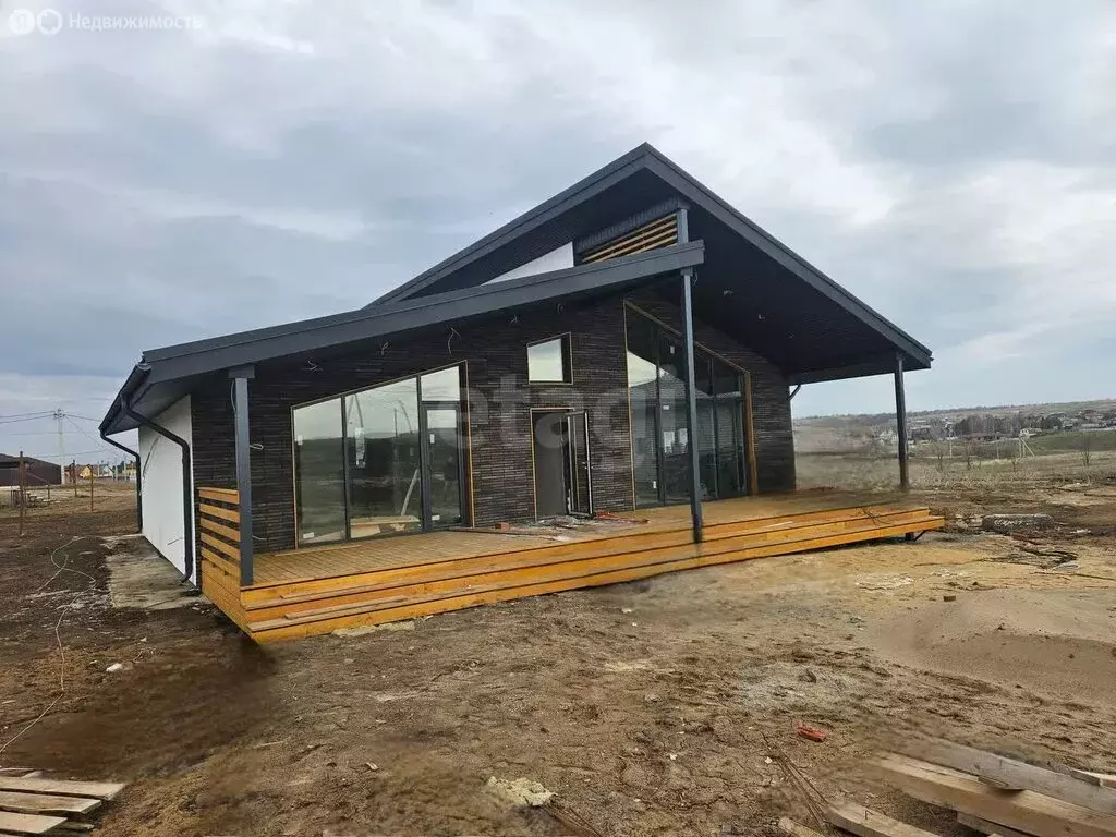 Дом в Усть-Курдюм, Подсолнечная улица (159 м) - Фото 1