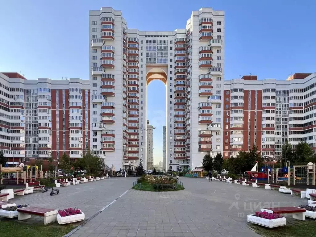 4-к кв. Москва Мосфильмовская ул., 53 (123.4 м) - Фото 1